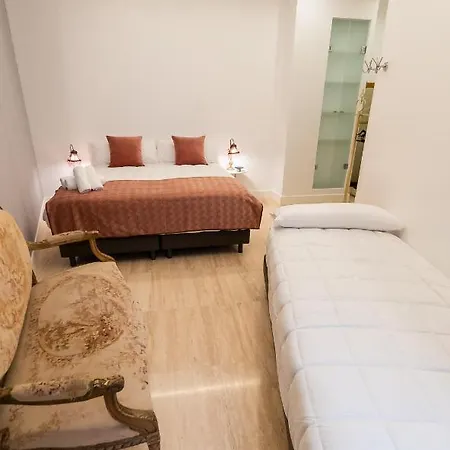 Apartment Rentalsevilla Paseando Con Encanto Por El Guadalquivir *
